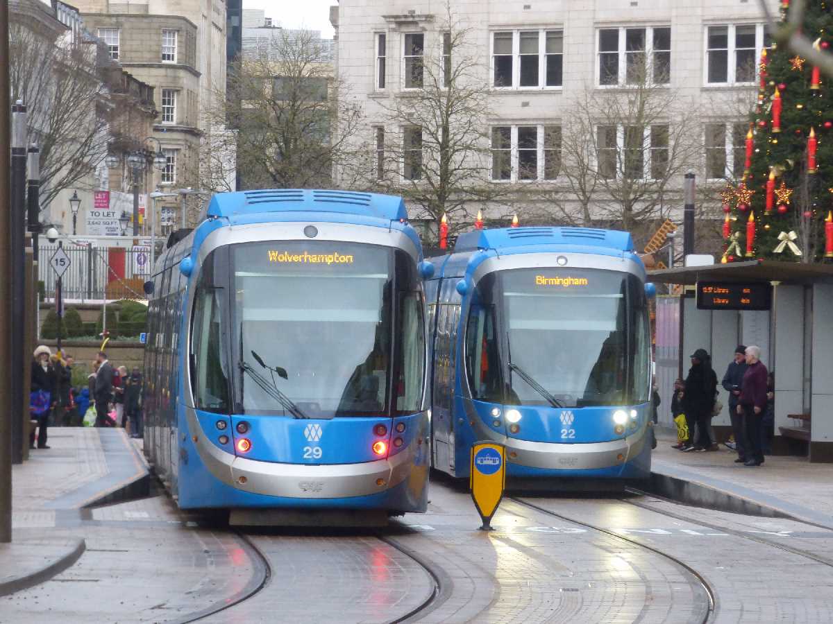 West Midlands Metro trams 29 and 22 in and out of Town Hall Tram Stop (December 2019)